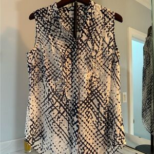 CAbi White and Blue Sleeveless Blouse Medium